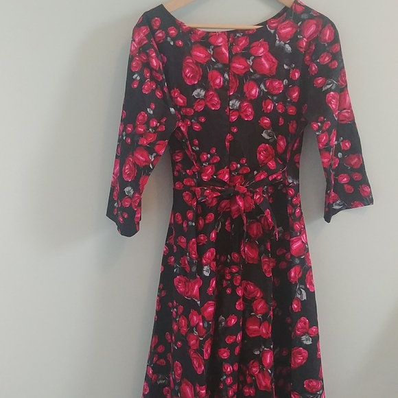 Acevog Floral Adjustable Strap Dress - Picture 5 of 9